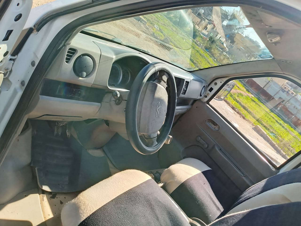 السلام عليكم شيري حمل موديل 11سيارة خير من الله مكفول كير مكينة أكسل والكشر كدام العين تحويل ثاني يوم السعر 30وبيهة مجال العنوان بغداد جسر ديالى للاستفسار ***********
