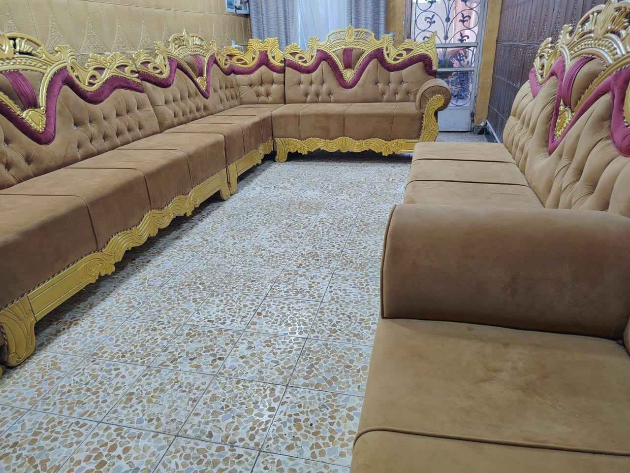 ديوان عشرين مقعد نظافه 100٪ خشب بلوك اسفنج عالي السعر 850 وبي مجال قليل للاستفسار يرجى مراسله الصفحه او الاتصال على الرقم *********** يوجد واتساب بغداد, العراق
