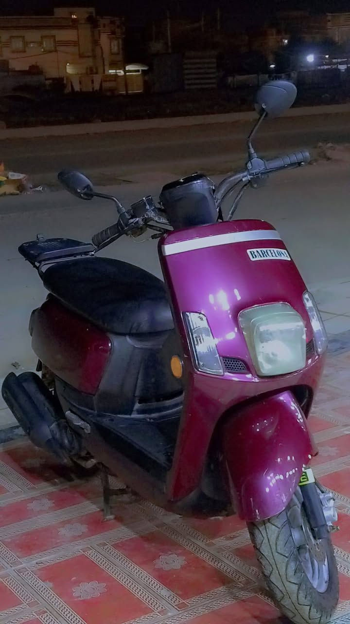 سلام عليكم دراجه بوليسي للبيع موديل 14 توها طالعه  حاويه 2025/8/7 جهازا رقم *********** عنوان ناصريه مركز سعر 850 وبيها مجال للشراي
