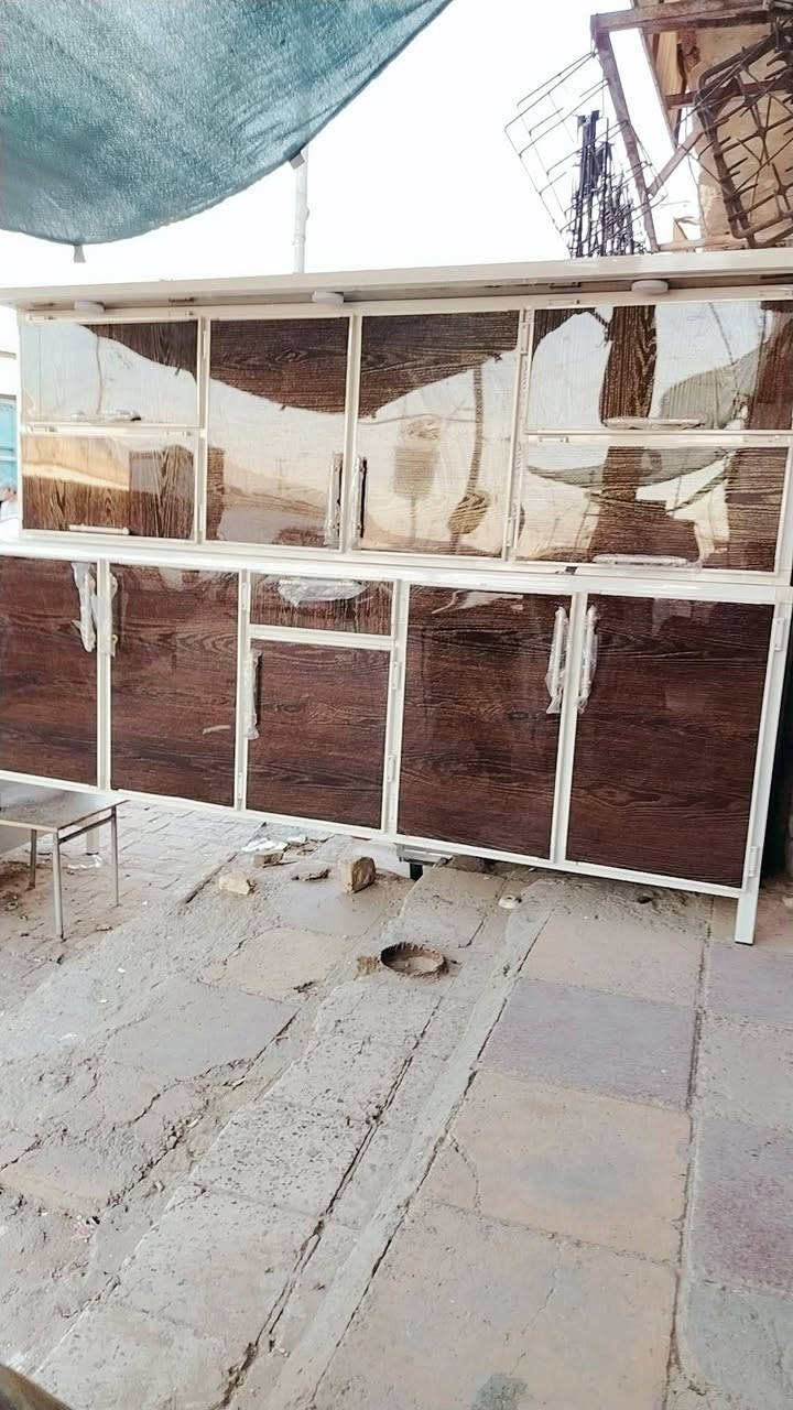 بيع وشراء الكاؤنترات في الناصريه اكؤ توصيل ؤتفصال المكان جسر إبراهيم الخليل محل سعد جميل رقم الهاتف ***********

