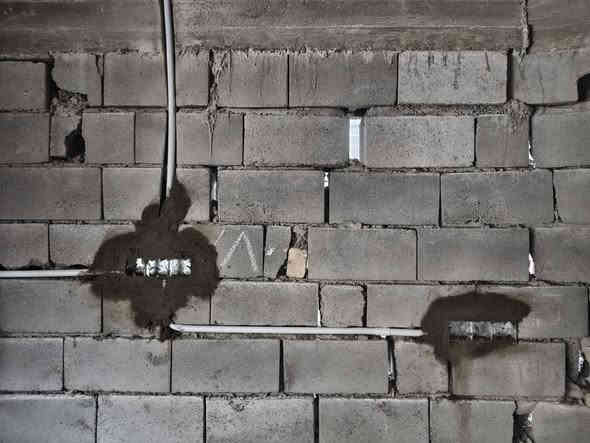 تأسيس كهرباء ⚡️ شغل درجه أولى  تسليك حفر تثبيت نشر شبكات تشطيب منازل  للتواصل *********** البصره
