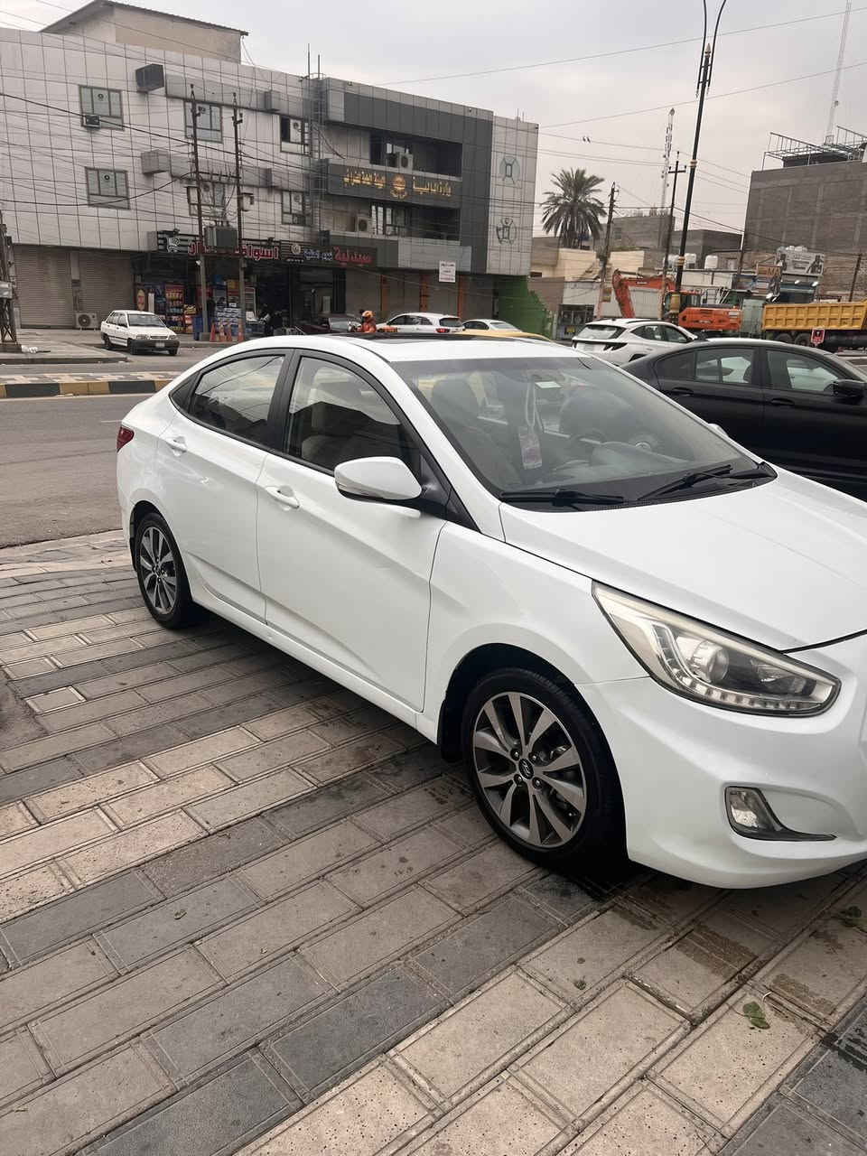 اكسنت 2016 فول كير مكينة خير من الله مكينة 1600 دوش المرغوب مابيها اي نقص صدر جديد تبريد ثلج فتحة تحكم ستيرن جهتين الارضية مغلفة جلد دوشمة جلد السيارة بأسمي تحويل ثاني يوم 
***********
