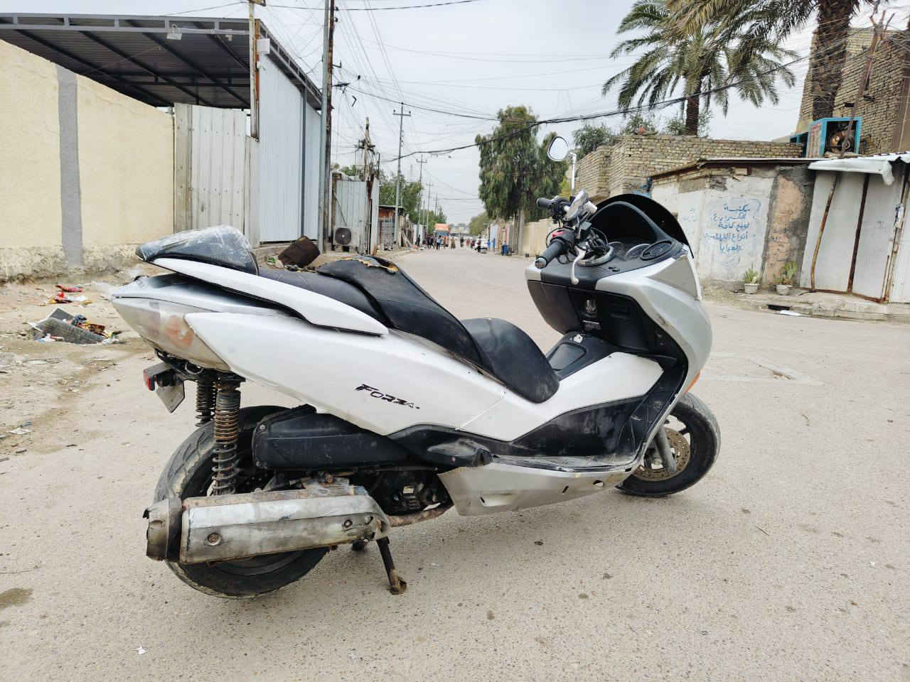 سلام عليكم شباب دراجه فورزه 010
للبيع الدراجه طافيه ماعرف شبيهه تريدهه تفصيخ
تصلحهه بكيفك ابيع كوم حديد اكفلك سرقه وعشاير
قيم بل يرضي بي الله وهذه هي
***********
