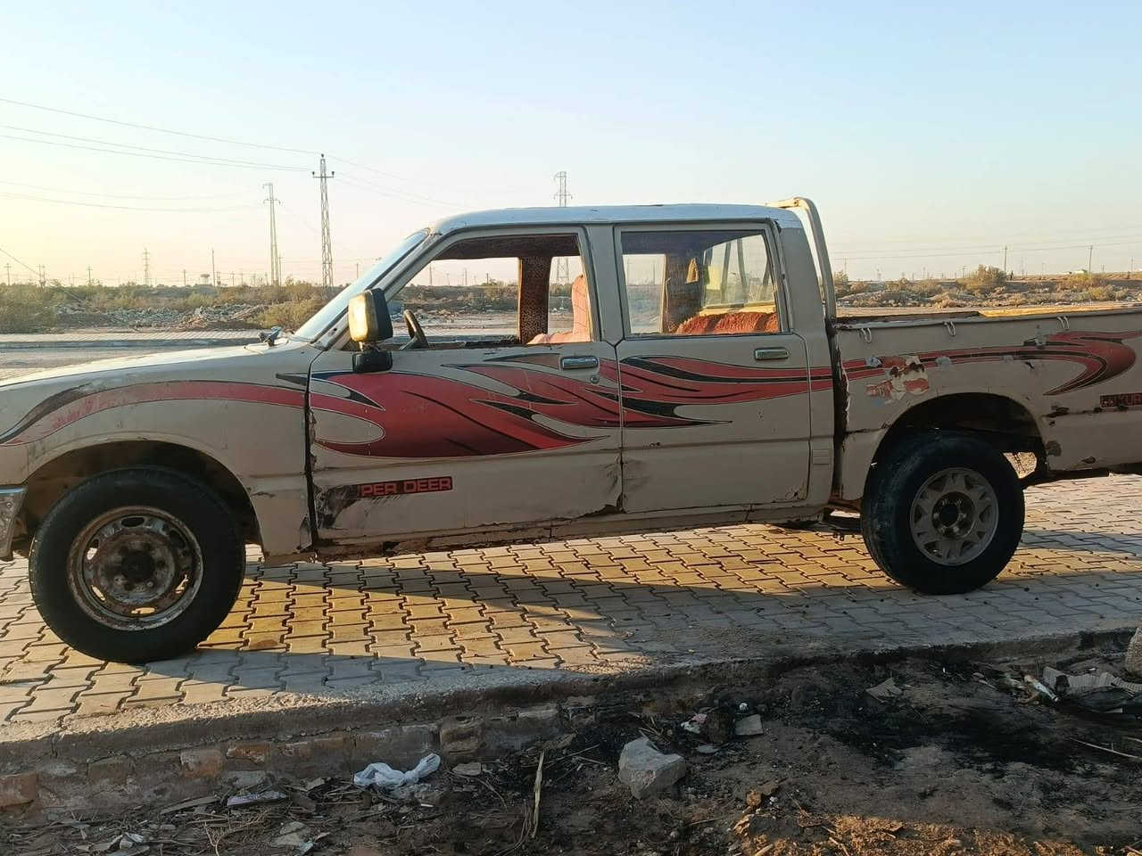 سلام عليكم بيكم للبيع سياره جاهزه محرك كير اكسن خير من الله راعيه ما اندله اتكفل سرقه وعشاعر السعر 12ورقه وبيها مجال بسيط
مكان واسط الكوت قضاع الحي ***********
