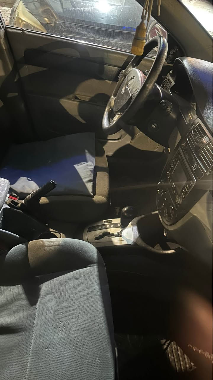 اوبترا 
موديل ٢٠١٠
٣ قطعة صبغ 
گير اوتوماتيك 
تحويل وكالة شرط 
سعر ٧٥$ و مجال 
٢,١٨٠,٠٠٠ بيها غرامة تنزل من السعر 
***********
Duhok أربيل, العراق
