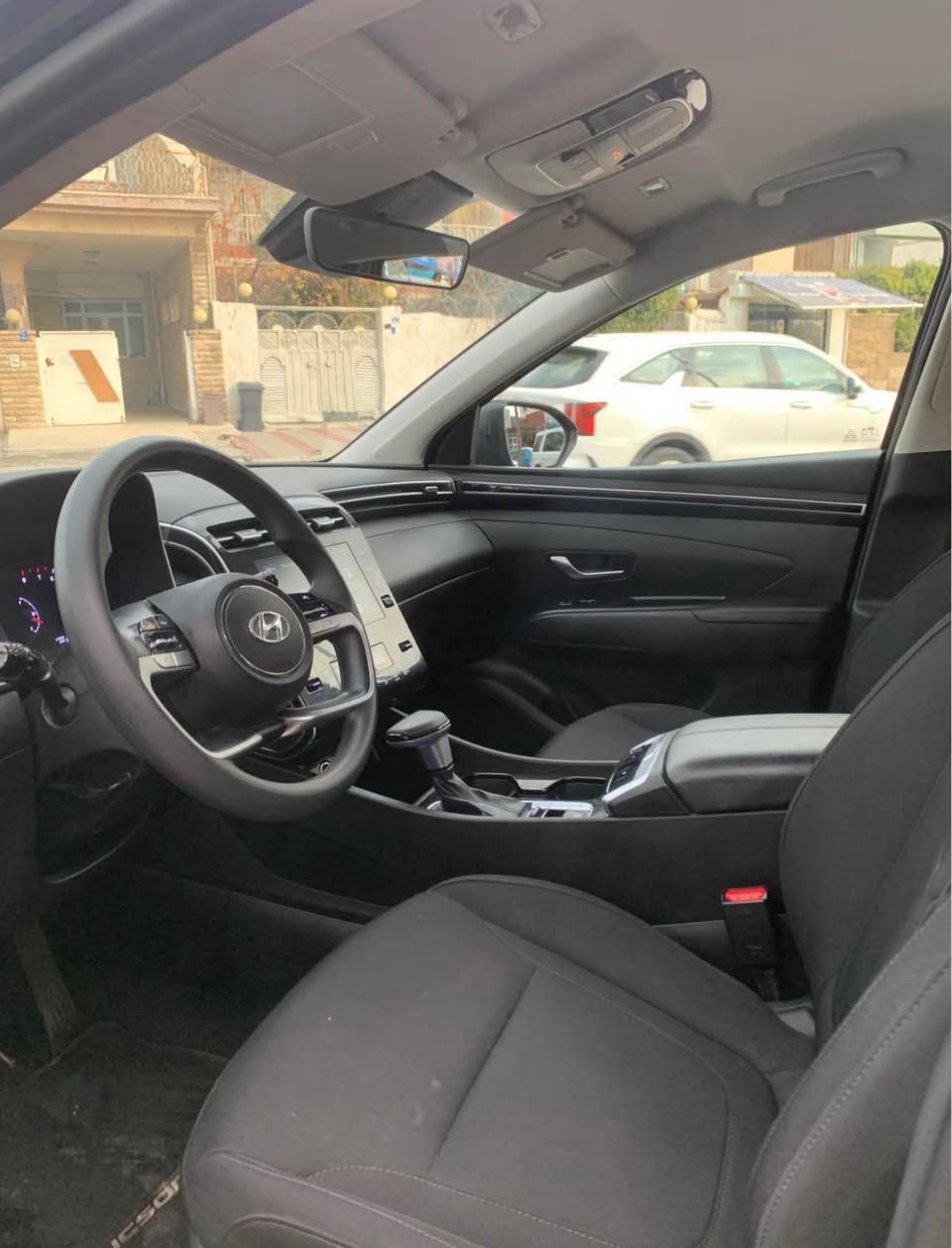 ‏‎سلام عليكم 
رقم اربيل جاهز
شغال
‏‎هيونداي توكسون 2024 للبيع
‏‎سيارة مواصفات SEL بدون فتحة 
كشن هيتر‎
فورويل AWD
‏‎مكينة اربعة سلندر حجم 2.5L 
‏‎ماشي فقط 14الف مايل
‏‎محرك كير كهربائيات اكسل تبريد كلشي بشرط
‏‎سيارة ضررها خفيغ بونيت ونص باب خلف سايق صبغ
ايرباك ستيرن سيستم بلادى 
‏‎شاوصي دواخل بطانة سليم 
‏‎صور حادث بالمنشور 
‏‎سيارة  رقم اربيل بإسمى 
تحويل وكالة نفس اليوم بشرط 
‏‎سيارة نظيفة وحلوة بدون نواقص 
‏‎سعر مناسب  170 وبيها مجال بسيط
‏‎عنوان اربيل 
‏‎للاستفسار اكثر ***********] واتساب الحمدانية, نينوى
