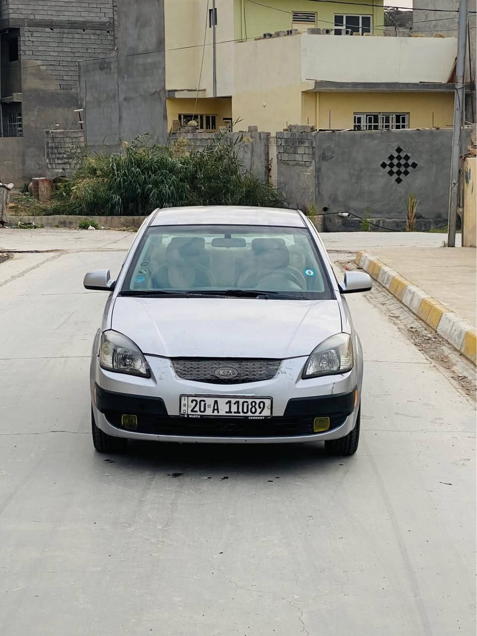 للبيع كيا ريو 2008 رقم ديالى الانكليزي شرط التحويل 
كير محرك خير من الله 
تبريد تدفئه
تخم تاير 
ويل كب
مسجل شاشه 
سنويه 2029
محرك 1600 
مازدات جديدة
كامله السياره بدون نقص 
ظررها فقط الجاملغ الخلفي فقط
صبغ فقط الجاملغ الخلفي والدوسات 
السونار مرفق مع الصور 
للاستفسار الاتصال على الرقم ***********
السعر 78 وبيها مجال بعقوبة, ديالى
