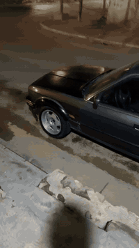 السلام عليكم 
زعره موديل 1989 320 السياره جاهزه ما نقصها شي سياره رقم جديد سنويه ل 2027 راعيها يريد مداور وانه وكيل عنه تريد من راعيها تريد مني راعيها بغداد سياره محركها وكيرها بشرط 6 سلندر 25 مفتوح هزه جديده 2025 بيها كدوز بوابه على ريموت صوتها حلو سياره خير من الله سعر 42 وبيها مجال بسيط مكاني الناصريه مركز اي استفسار موجود خاص ماسنجر واتساب
***********
