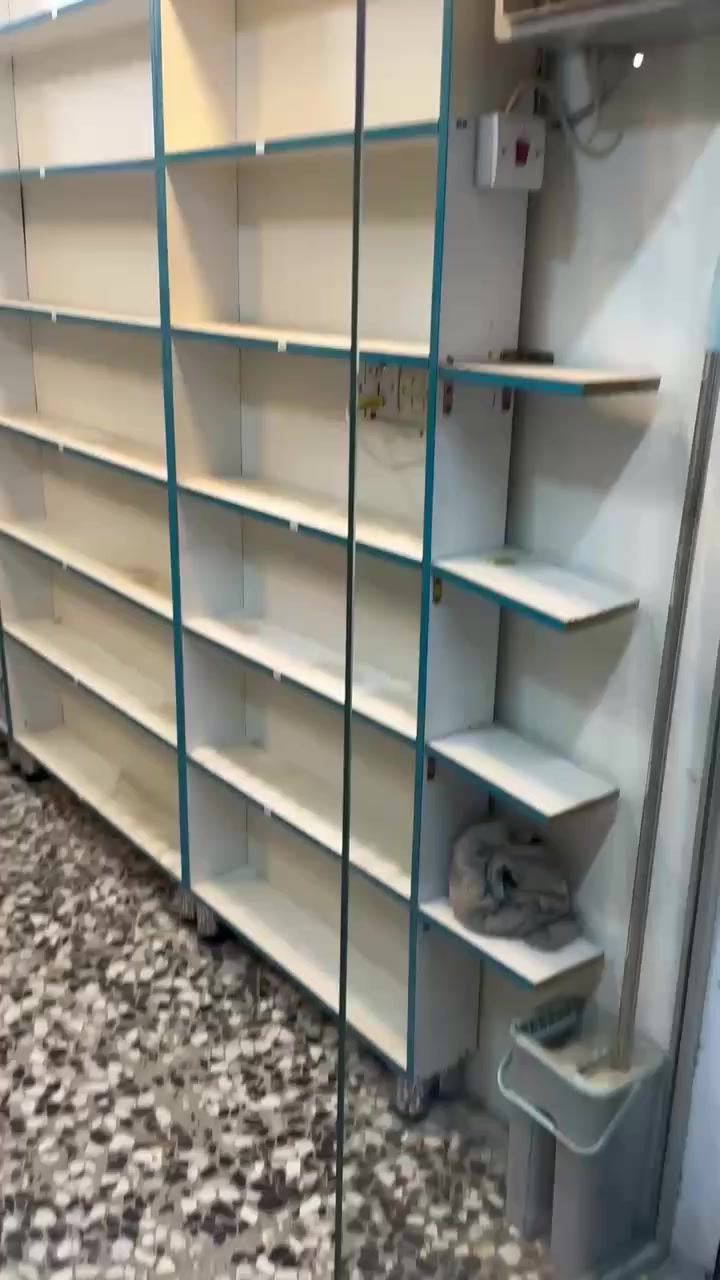 ديكور محل للبيع على هاذه الشكل سعر مناسب ***********
