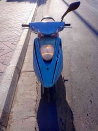 للبيع عندي دراجه بريز 140 الدراجه مكينه ناعمه لاتبخير ولانضوح كهربائيا...