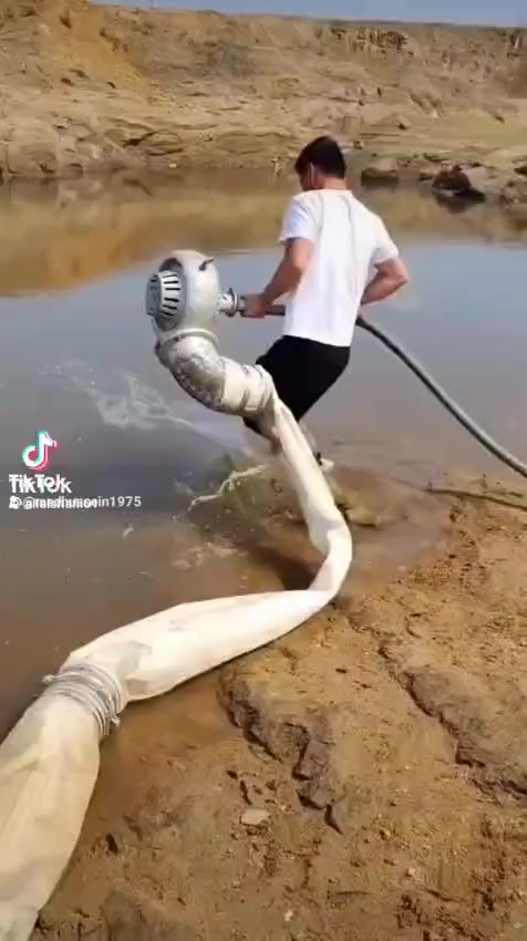 سلام عليكم خنزيرات مي ام القمجي حجم 8×8 و6×6 البيع العنوان الصويره للاستفسار اتصال  على الارقام  ***********/***********
