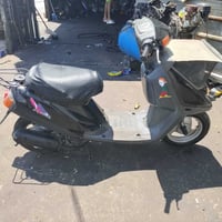 متور يامها 60cc محرك كبس   كلشي. شغال. كهربايات بس  يحتاج بطاريه للتوا...