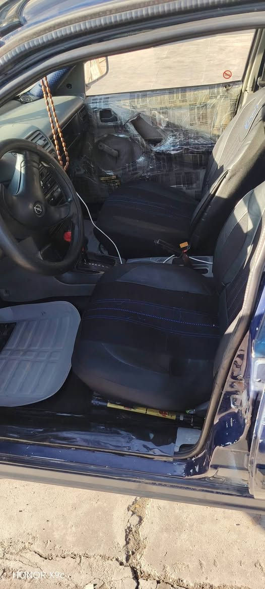 السلام عليكم اوبل فكتره موديل 93 حجم 18 محور
رقم اربيل  توماتيك بسمي سعر 41 وبيها مجال ***********
