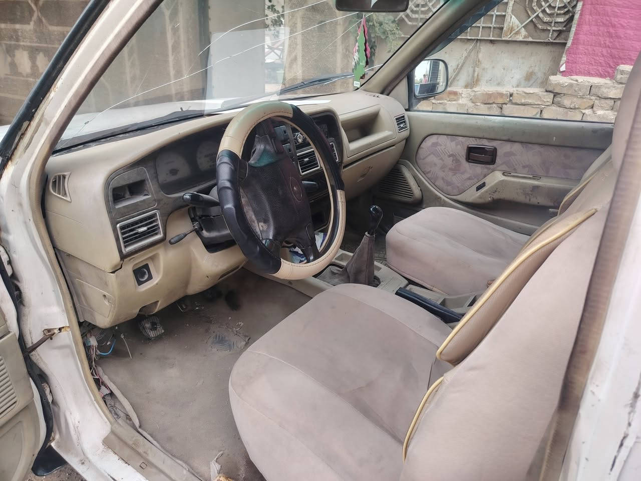 بيكم دبل قمارة نوع تويوها صيني موديل 2005 كير ومحرك 2y بيها خيط تبخير بس لا تصرف ولاتنقص السعر 25 وبيها مجال بسيط ***********
