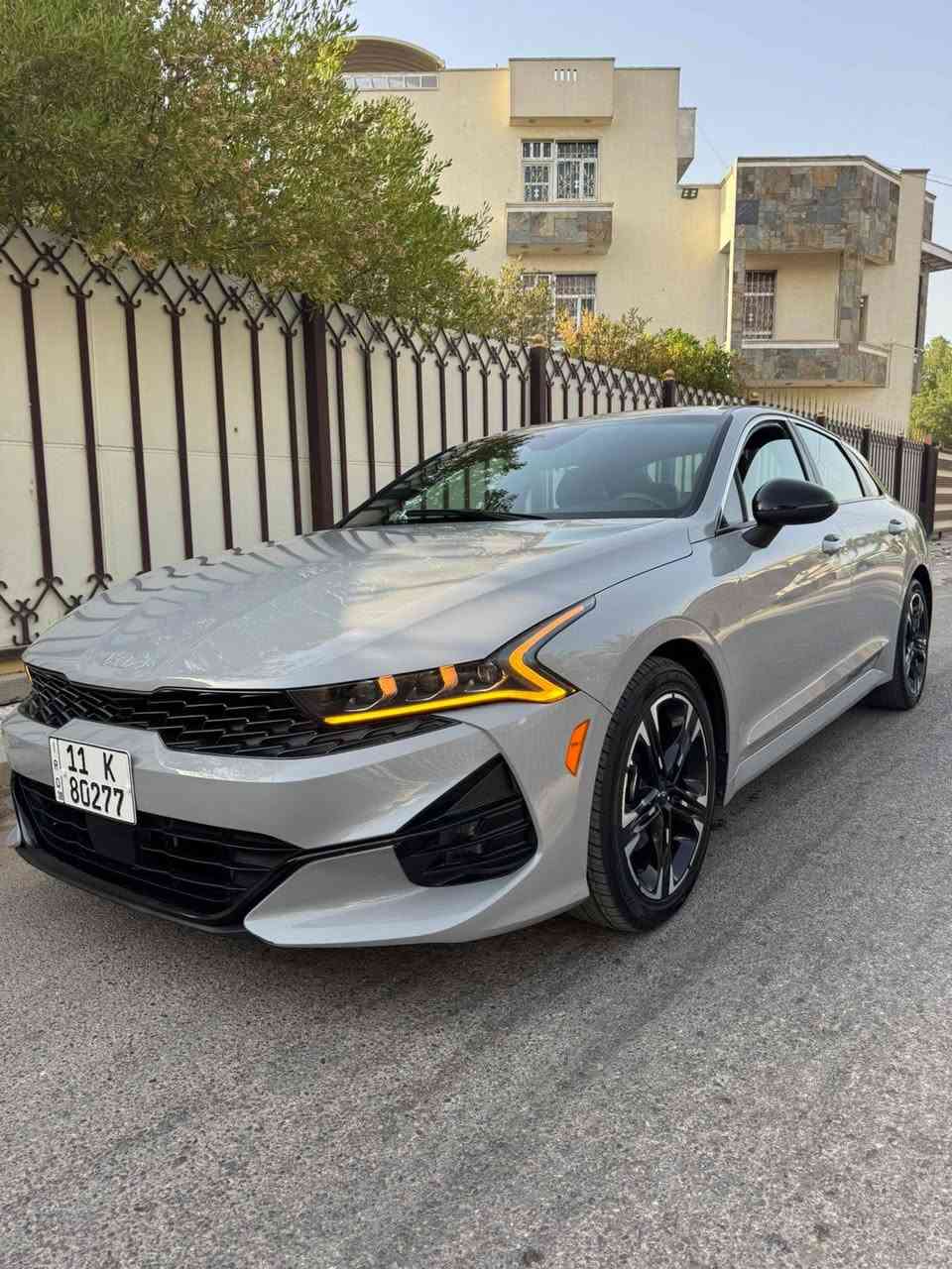 كي فايف جيتي لاين موديل 2023 امريكي اسمنتي
المحرك 1600 تيربو
داخل احمر جلد
ماشيه 46 
5درايف مود اسبورت وربعه🤣
تحكمات قيادة
كشن السايق كهربائي
بيها اهواي مواصفات بس ماعرفهن للامانه
حداديه السيارة خير من الله
بيها طخه داخل العراق موضحه بالصور بخط احمر
بدون دواخل بدون ايرباك 
الباب نفسه معمر ومصبوغ
اشوي بالدوسه مال باب الصدر 4 اصابع
رقم بغداد بأسمي
متواجد فيس والرقم 
***********
السعر 180$
مكاني بغداد الشعب

