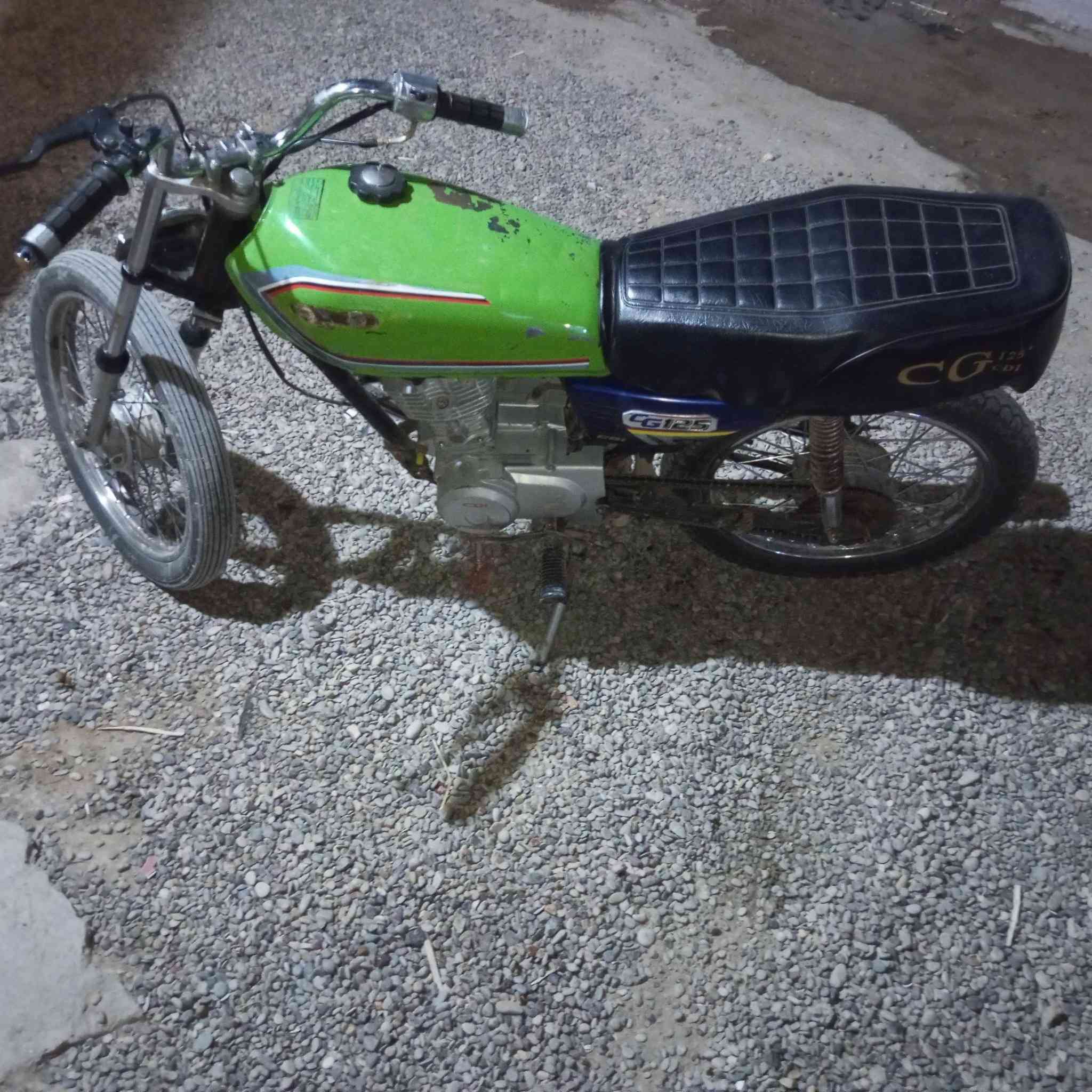 سلام عليكم دراجه تايكر  للبيع سعر 300 بيها مجال مديل 20 مكينه بستم ناصي مكفوله وناعمه كلش ما بيها صوت  دراجه شلعه  ومعدل وفصله // إدراجه تريدها رياضي أو كامله يعني غراضها دشبول وكهربايات جاملغات سيباسه تانكي كله كامل وجديد بس تشد اني فليتهم لان اريد أسويها حربي // مكاني ديالى بعقوبة


**إذا كنت صاحب هذا الإعلان وتريد حذفه لأي سبب، رجاءا أرسل رسالة إلى الدعم الفني**