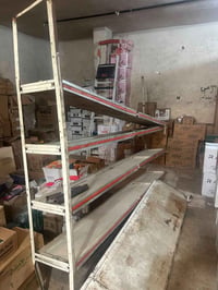 محتاج حداد عندي ميزين حديد  الي بصوره او واحد ثاني ويا  يضبطهن طاك الح...