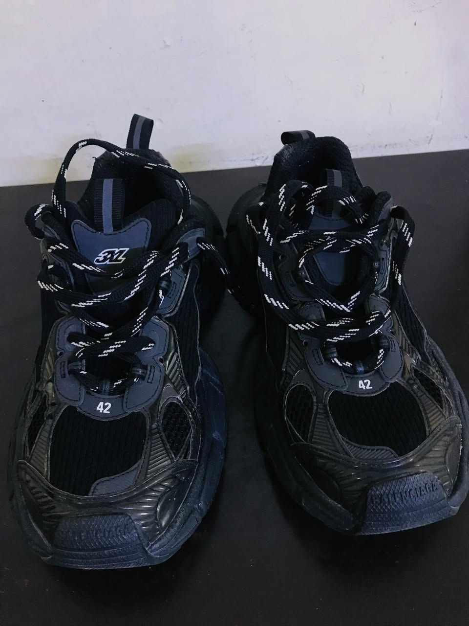 بلنسياقا أصلي قياس 42 
3X
نضافه 100‎%‎


**إذا كنت صاحب هذا الإعلان وتريد حذفه لأي سبب، رجاءا أرسل رسالة إلى الدعم الفني**