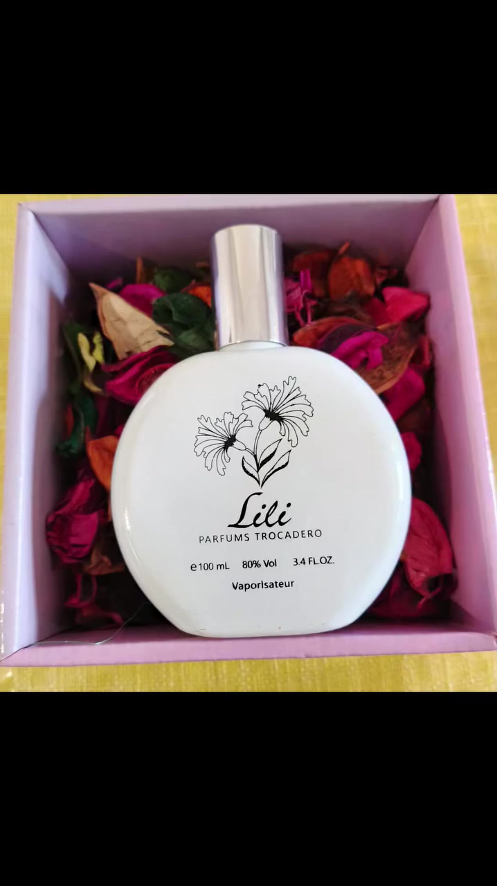 #اكسسوارات #عطور #مكياج #عناية


**إذا كنت صاحب هذا الإعلان وتريد حذفه لأي سبب، رجاءا أرسل رسالة إلى الدعم الفني**