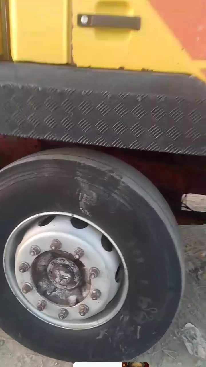 السلام عليكم سياره للبيع *********** سياره موجوده محافظه ميسان ***********
