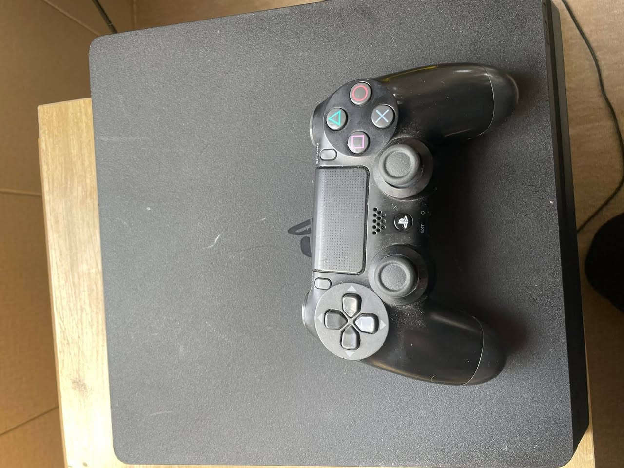 السلام عليكم شباب بلاي 4 مصلحه بيه دقمه فقط ب190 هو بي مجال للشراي


**إذا كنت صاحب هذا الإعلان وتريد حذفه لأي سبب، رجاءا أرسل رسالة إلى الدعم الفني**