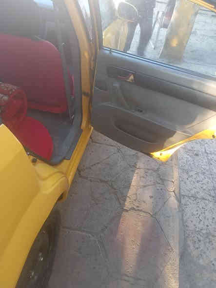 سلام عليكم وبترا 2011 صفره بيه ضربه جنطه خفيفه وبيه تلحيضات سعره 57 وبيه مجال اكثر التفاصيل اتصل ع الرقم ***********
