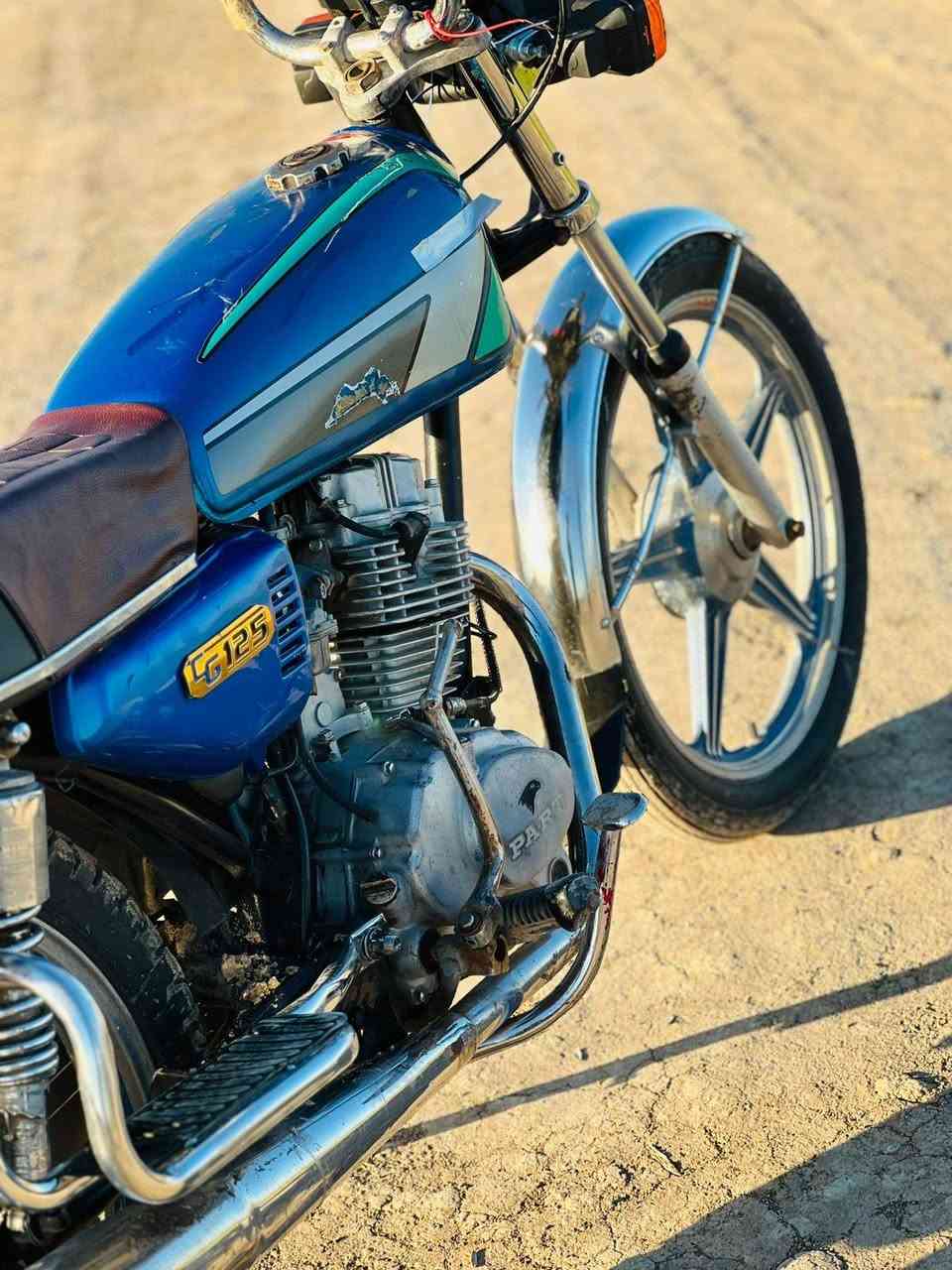 السلام عليكم دراجه بارت موديل 22 كلك كلك نضافه فول خاص ما جاوب رجان ***********
