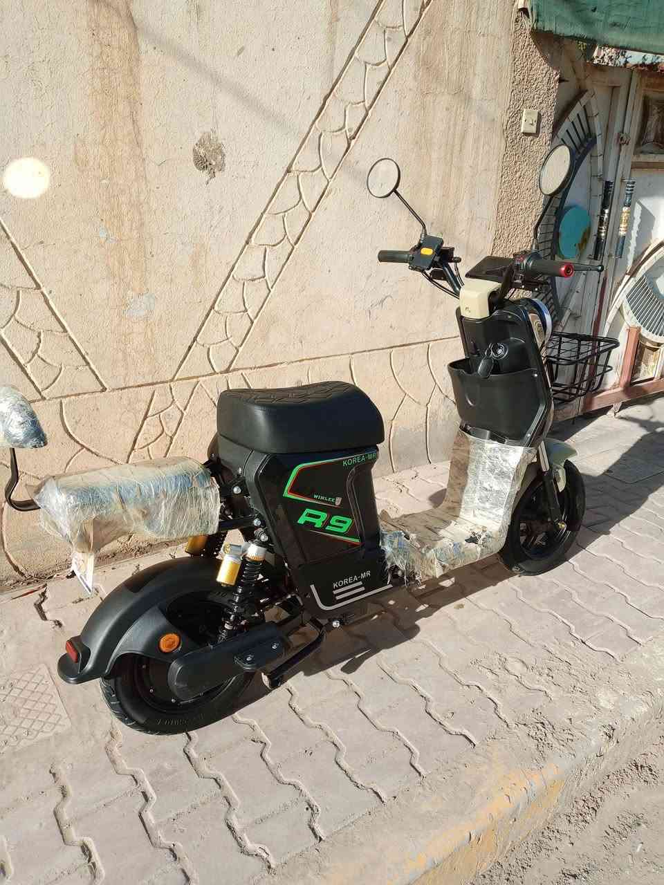 للبيع دراجه شحن ار 9 سرعه 109 اسرع شي ملف مكفول والبطاريات مكفول 18 حجم مكفول من كلشي موديل 2025 لون اسود لماعي برغي ما مفتوحه بيهة مكفولة من الفتح وكلشي بدون شخط فول مواصفات انتو اعرف للمواصفات والسماعات بلوتوث اللاسلكيه شحن مكان ديالى بعقوبة تحرير سعر 400 قفل لا اتراسلني جوه هاذا السعر رقمي معلق بي بس واساب ***********
