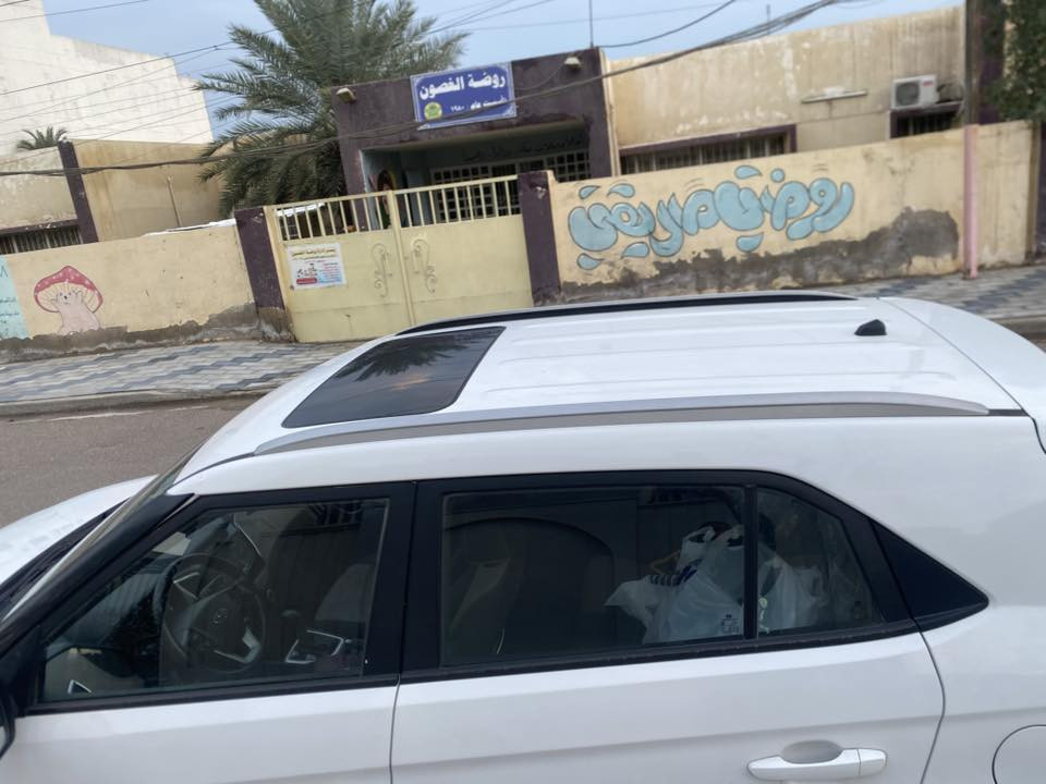 السلام عليكم

كريتا 2020 للبيع خليجي

لون ابيض
رقم بغداد بأسمي 
محرك 1600 دوش

مكفولة من الصبغ والحادث … بيها بارد بالباب قليل جداً ورصعة بالصندوك وملاحظات بسيطة

ماشية ٤٤  الف كم

ويل كب  - فتحة سقف- لايت زينون + دبل كشاف- لايت متحرك مع الاستدارة - تبريد قطعتين - راديو مسجل شاشة 4K - زوج تايرات جديدة- باتري جديد-
جاهزة من كلشي 
المواصفات الباقية معروفة
السعر 148$ مجال بسيط 

للاستفسار 
***********
د.محمد

بغداد- حي الجامعة
غير متواجد عالنت
