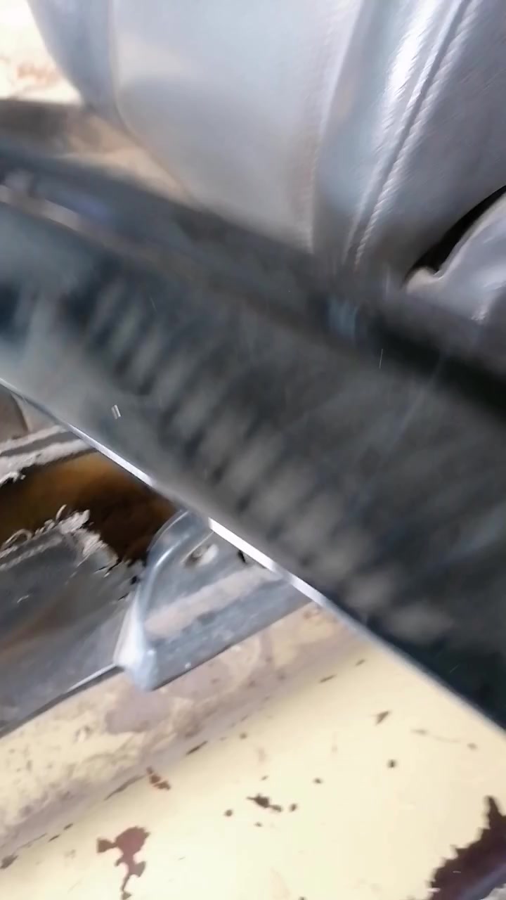 السلام عليكم اني موضح بالفيديو واكو شخص انقدني وكال نافارا بالسنك تخم 15الف وذني ام 15
مظلات نافارا السعر 35 وعندي توصيل


**إذا كنت صاحب هذا الإعلان وتريد حذفه لأي سبب، رجاءا أرسل رسالة إلى الدعم الفني**