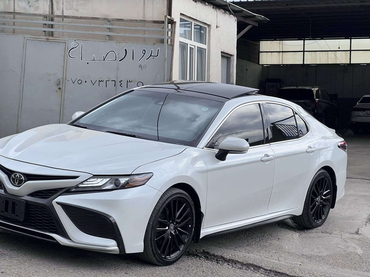 تيوتا كامري
موديل 2024 / وارد أمريكي / ماشي 24 الف مايل/ 
سياره بيدون رقم تترقم جميع محافضات شيمال
موصفات XSE موصفات مال سياره معروف مايحتاج سف
حادث سياره رقم شاسي موجود منشورات
سياره بيدون صبغ دعاميا لد عاميا 
بيها جاملغ و باب امامي صبحت سايق تبديل شريكه بيلاد
بيدون دواخل بجم كبس خلفي كبس 
و بيا واحد تعديل ب جاملغ سكن تعديل PDR ولا يبين
أيرباگ فقت توكمه سيستم
تسليح سياره 100/100 بلول 
السعر 247 مجال 
عنوان عقرء 
رقمل هاتف وتساب علي 
***********
