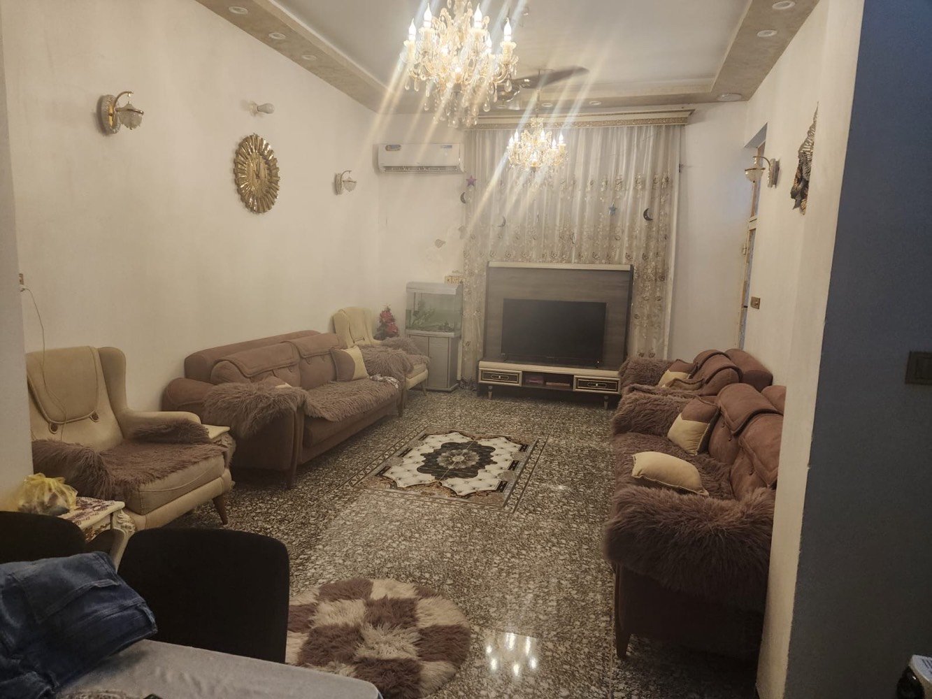 العنون كربلاء شبانات بزل الاول 
بيت جديد سند ٢٥ 
مساحه 185متر 