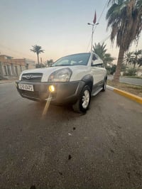 للبيع توكسان رقم بغداد الجديد بسمنه السياره بلحله مال جناي وجاهزه من ك...