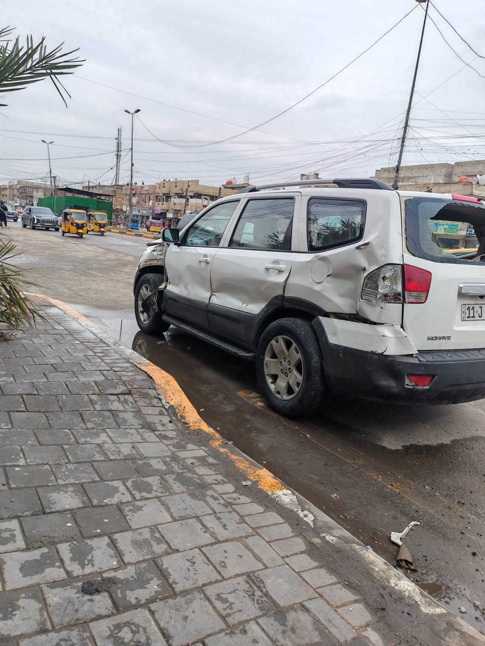 سلام عليكم
مهافي للبيع عله وضع الحادث
موديل ١١ سياره باسمي مكان السياره بغداد حي اور السعر ٩٥ هاتف ***********
