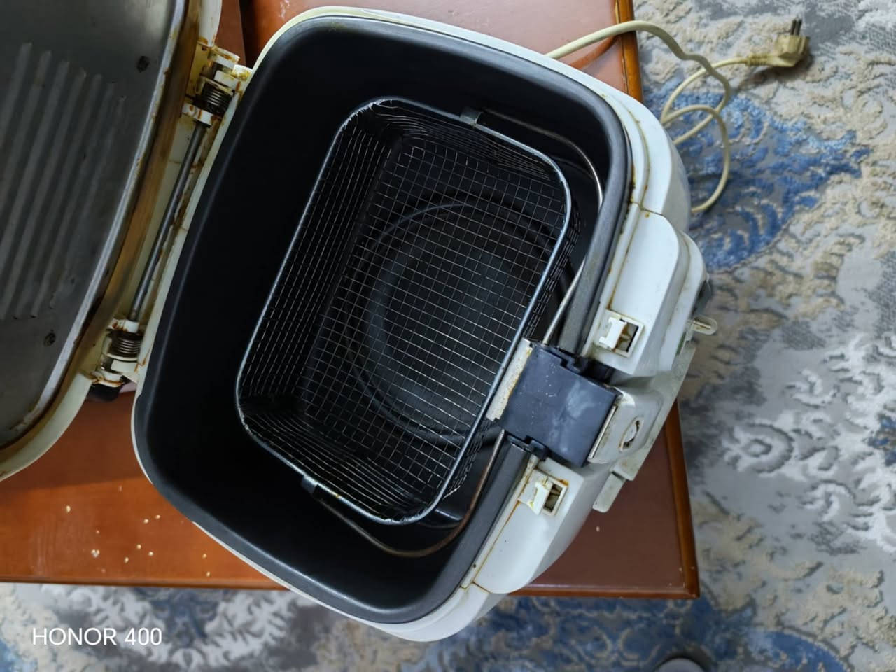 طباخ جديد 40 الف والمكينه 100 والقلايه 25 شغالات ع فحص


**إذا كنت صاحب هذا الإعلان وتريد حذفه لأي سبب، رجاءا أرسل رسالة إلى الدعم الفني**