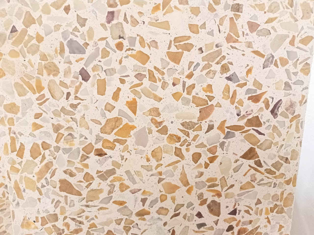 كاشي جديد غير مستعل 50 م عدد 550 للتواصل ***********
