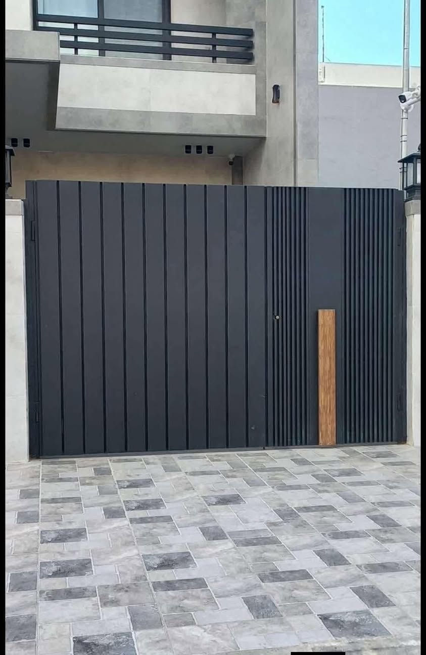 ورشة اعمال حداده 
كلشي تريد موجود عدنه 
حداده ابواب ديكورات شبابيك حسب الطلب 
ابواب وشبابيك المنيوم 
ابواب وشبابيك بلاستك pvc
مراجيح وجلسات خارجيه 
ديكورات 
مكانه كركوك حي الزوراء (55) 
مقابل الملعب الخماسي 
رقم موبايل ***********
