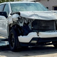 *(رمضان كريم 🌙)* *شوفــر سلفرادو موديـ2024ـل*  *السعر219$مصلح واصل لمي...