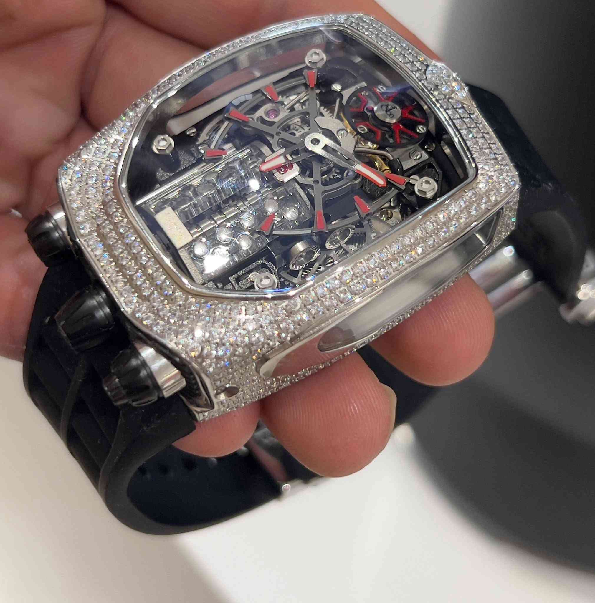 Jacob & Co Bugatti edition
بدي كرستال
اوتوماتيك
سوبر
سير ربل جاكوب
مستعمل نظيف
السعر 220$
المكان اربيل
يوجد توصيل


**إذا كنت صاحب هذا الإعلان وتريد حذفه لأي سبب، رجاءا أرسل رسالة إلى الدعم الفني**