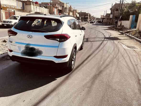 للبيع ‏
سيارة موديل 2018

ماشية 95
بنوراما
خليجية  المواصفات:
2000cc محرك
 نظيف
تحكم ستيرن فول
حساس خلفي بلادي
دبل لِد أمامي نهاري
نظام تشخيص العطل عن طريق الشاشة
‏سعر 145
للاستفسار أو التفاصيل، التواصل على الخاص.*********** بغداد الشعب
