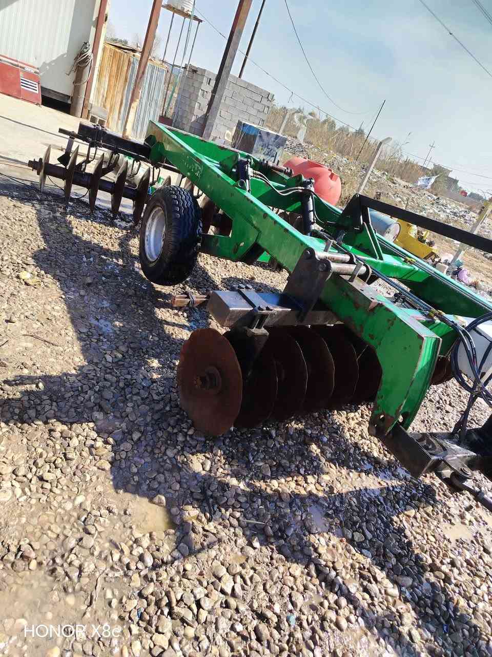 للبيع دسك البير حجم 24 جاهز الشغل العنوان واسط العزيزية معرض القمه ***********
***********
