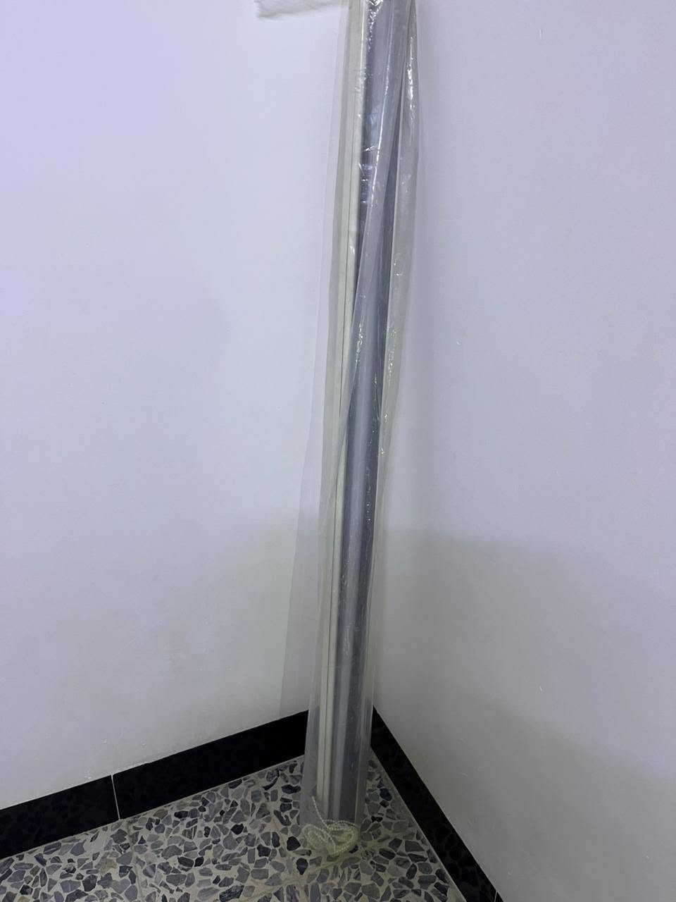 بردا زيبرا قياس 160*160 جديد غير مستخدم 
ب 30 الف
ثريات عدد اثنين كبير واحد صغير سعر 25


**إذا كنت صاحب هذا الإعلان وتريد حذفه لأي سبب، رجاءا أرسل رسالة إلى الدعم الفني**