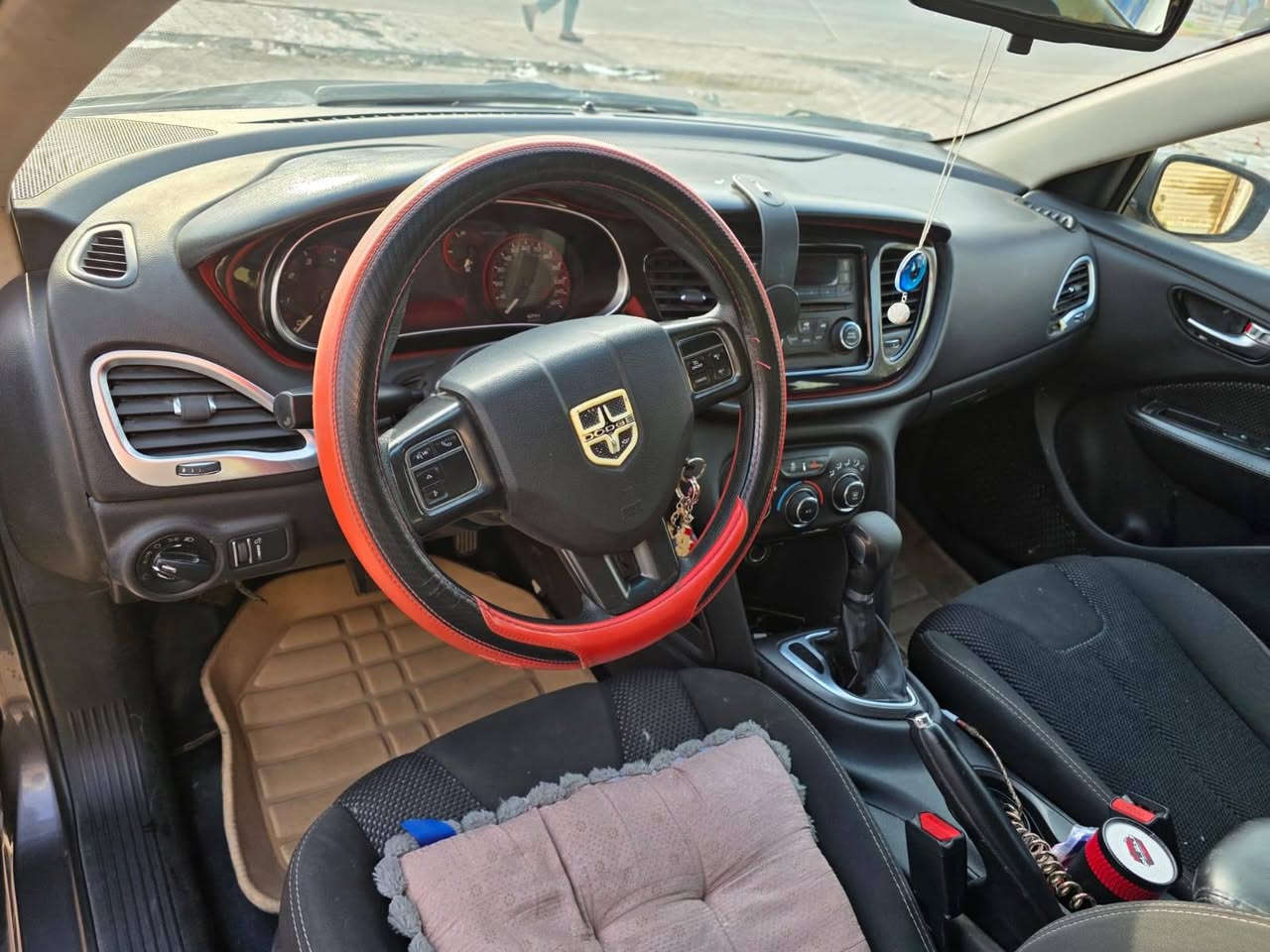 دوج دارت موديل ٢٠١٦ محرك قبل شهرين شديته مال كصه جديد تبريد ثلج بيهه اربع قطع صبغ ابيع حزام سنويتها منتهية تريد تحويل تريد وكالة بكيفك سيارة ما بيهه اي نقص *********** عنوان بغداد السعر 70$ وبيهه مجال بسيط بغداد, العراق
