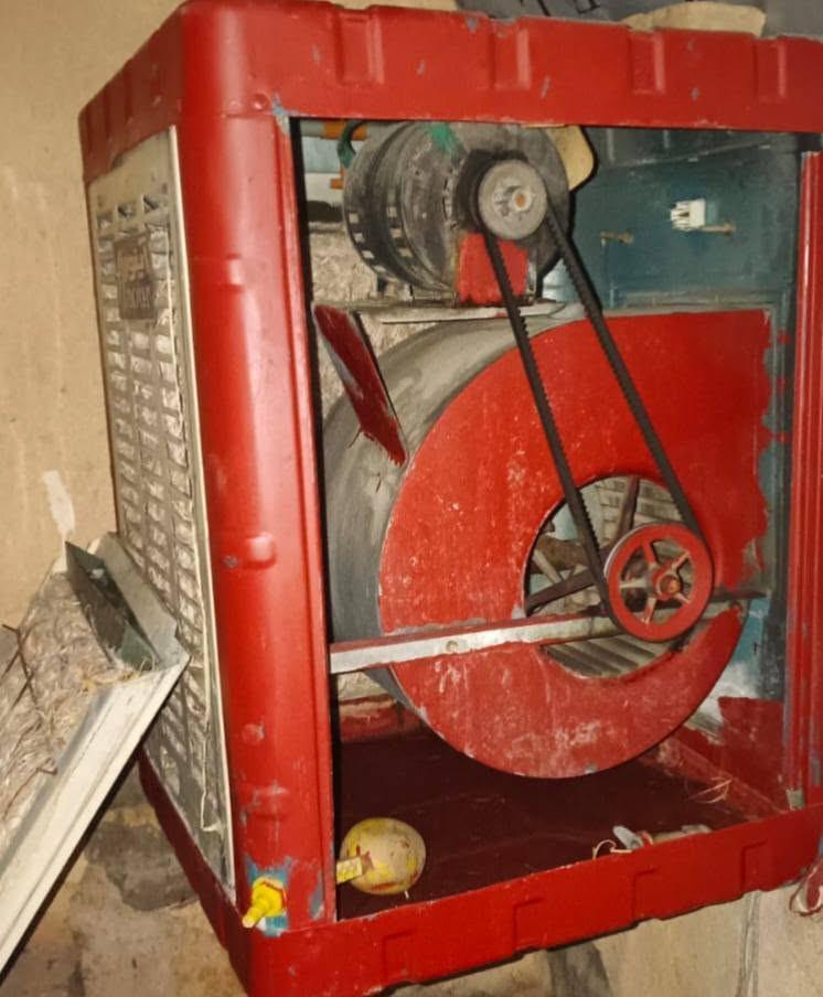 مجموعه اغراض للبيع
مجمده أخت الجديده ١٦٠
براد +كاونتر مالته مرور ١٠٠
مبرده ٦٠ ألف مكاني الحسينيه سكلات
***********اتصال
