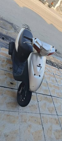 رياضي البيع وراق ابسمي دراجه كله شغاله سلف وهندر رايده اب 400 وأبيه مج...