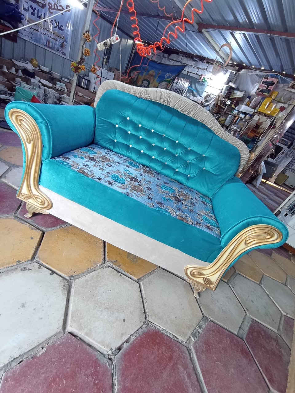 سلام عليكم 
 إلي عنده تصليح قنفات 
 او بيع قنفات او مراوس  او تبديل
او تفصال  خل يراسلني
للعلم شغل تفصال انطيك ظمان 4سنوات
بس المستخدم والسوكي ماانطيك بي ضمان ساعه لان ماعرفه يجي مغلف او انه حاضر او تدلل
اوشغل الدوشمه تجي وشوف اشلون اشتغله لكدام وتفق وياك
حتى يكون العمل واضح امامك احسن الي او الك
خاص او واتساب
مكاني الغراف طريق ال سهلان منطقه العميرات 
***********
