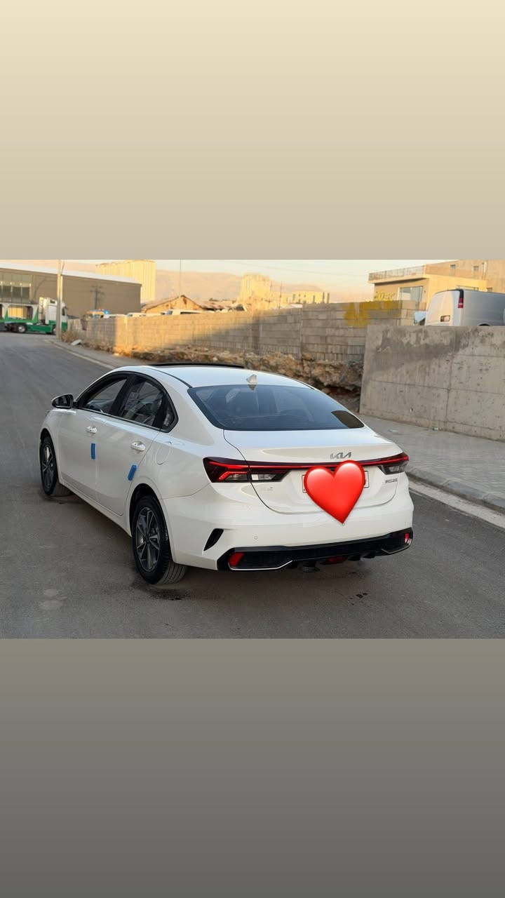 سلام عليكم   k3 للبيع مديل 2022 وارد خليجي تجميع صيني  محرك ١٥٠٠ دوش دبل نوزل سياره جديده ماشيه 50 الف    والسونار موجود داخل الصور
 مواصفات فول تحكم استيرن
ثلال وضعيات قياده فتحه سقف بصمه
كشنات جلد بيجي
تحديد سرعه
كامره دواره  تحكم بل كامره
عداد سرعه ديجتال
لايت اليدي زنون ٣ عدسات + حجاب
شاشه اعطال
تبريد قطعتين مناخي
شحن لاسلكي
تنبيه كشنات خلفيه
٤ دسكات ايبيسي
اشاير بل مري 
حساس ضغط الاطارات
كير طياره مع شاشه للنمر
ايرباكات ٦
‏AuTo HOLD
‏DRIE  MODE
هند بريك بصمه
بصمه ابواب
فول تحكم . 
رقمه اربيل الجديد ثاني يوم احولك  او اسويلك وكالة مكاني بغداد الشرطه4 
سعره 134 بيه مجال  شي قليل 
***********
