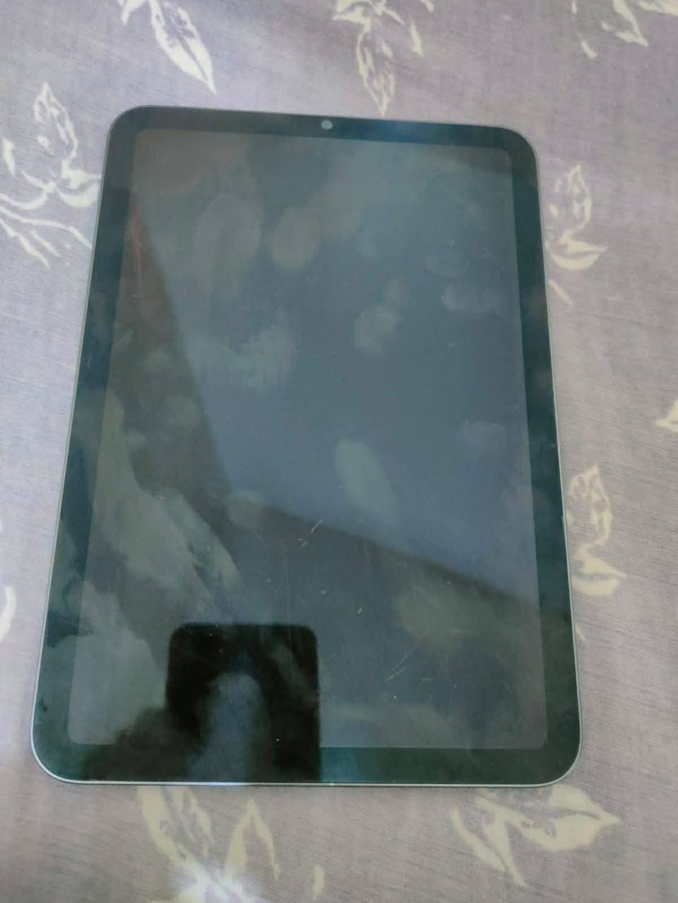 مني 6للبيع جهاز جديد يخبل بس على فجئه شاشه طفت وتركته حساب مابي ورمز مابي يعني سوي كبل تفتحه وي شي غير هل كلام يرجع *********** السعر 150الف
