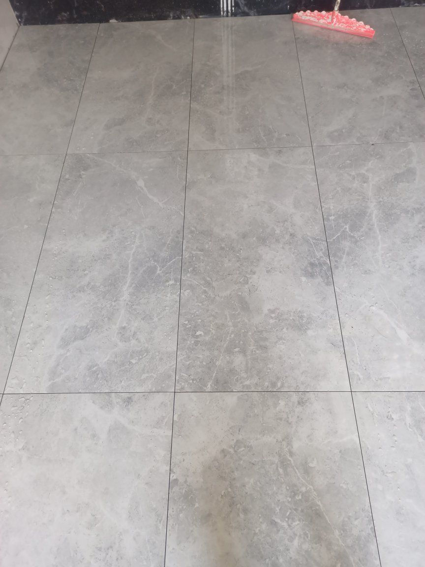 السلام عليكم عملي سيراميك بورسلين مرمر متفرغ حاليا العمل داخل الموصل فقط 
***********
*********** كورك بيه واتساب
