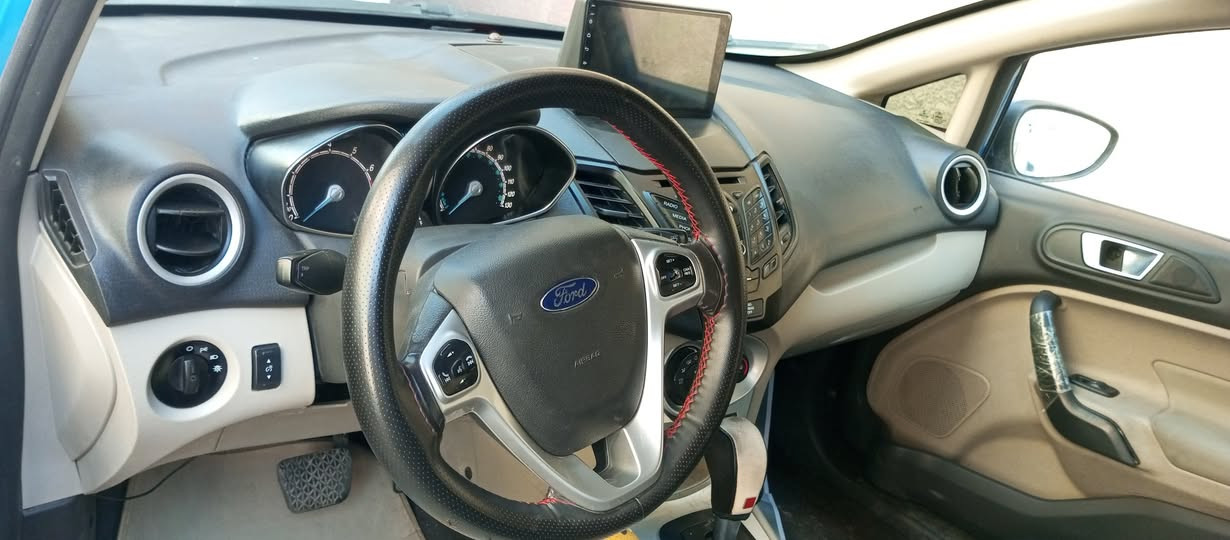 فورد فيستا موديل 2016 فئة SE دواخل لونين تحكم ستيرن جهتين تحديد سرعة شاشة كبيرة نظام كار بلي GBS اصلية مع كامرة خلفية 360 درجة نشرة بلادية اشاير بالمري تحكم مري كهربائي صندوك كهربائي حدادية ممتازة تخم تاير جديد ادامة كاملة باتري جديد سيارة نظيفة كلش وجاهزة السيارة رقم اربيل دولي سنوية لغاية 2028 حادثها والسونار موضح بالصور صاحب السيارة موجود وعربي وعندي بيها وكالة احولك مباشر
السعر 80 ورقة وبيها مجال بيع فقط بدون مراوس
اتصال ***********
